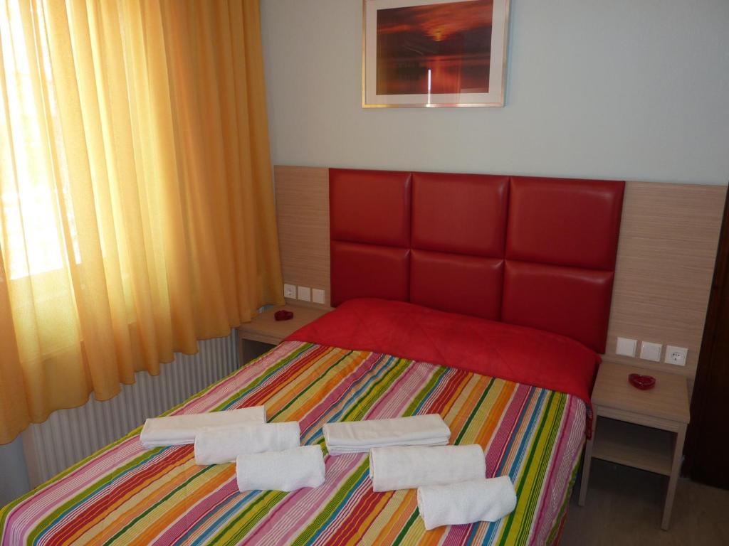 Hotel White Rose Beach Olympiakí Aktí Bilik gambar